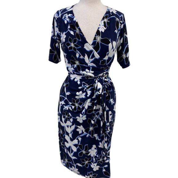 A Pea In The Pod Floral Maternity Wrap Dress Size M Blue Jersey 70508 8041 - Picture 2 of 11